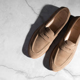 Unlined Traveler Penny Sand Suede
