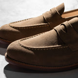 Unlined Traveler Penny Sand Suede